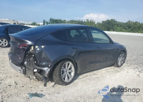 2022 Tesla Model Y from USA, damaged, VIN 7SAYGDEE7NF462142